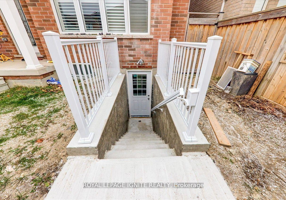 114-lawrence-pilkington-avenue-markham-ontario-n13080530