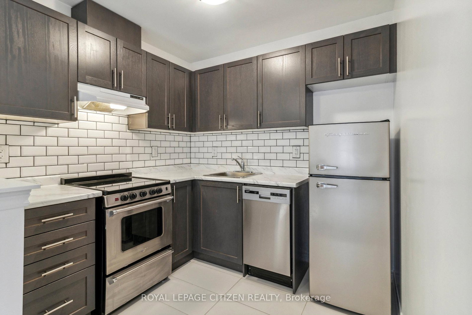 526-whites-hill-avenue-markham-ontario-n13080714