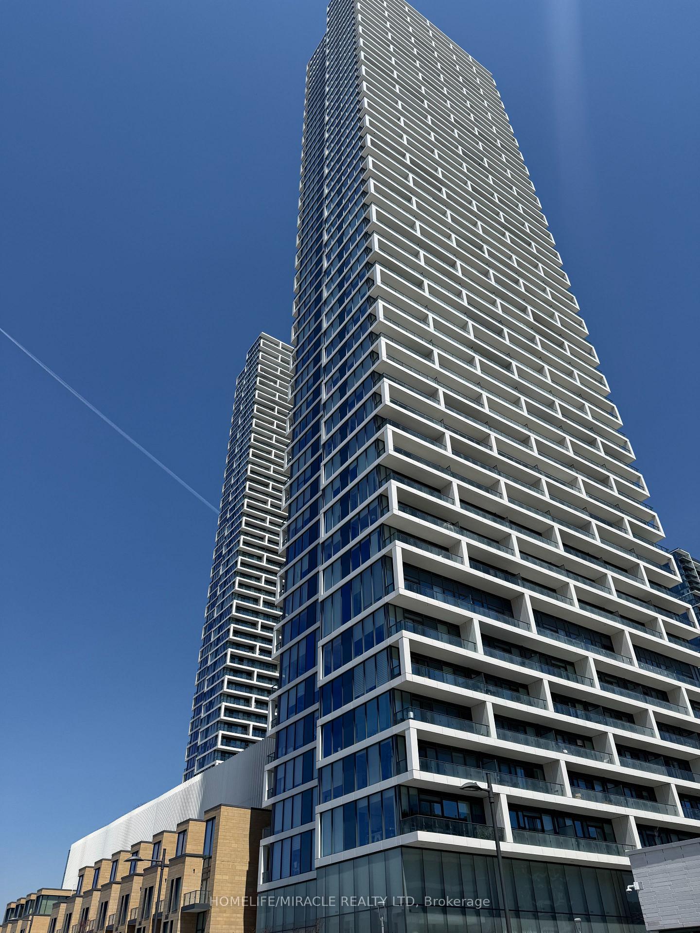5-buttermill-avenue-vaughan-ontario-n13081164