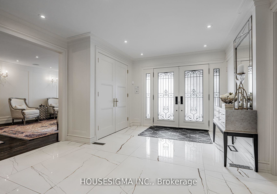 84-cambridge-crescent-richmond-hill-ontario-n13081180