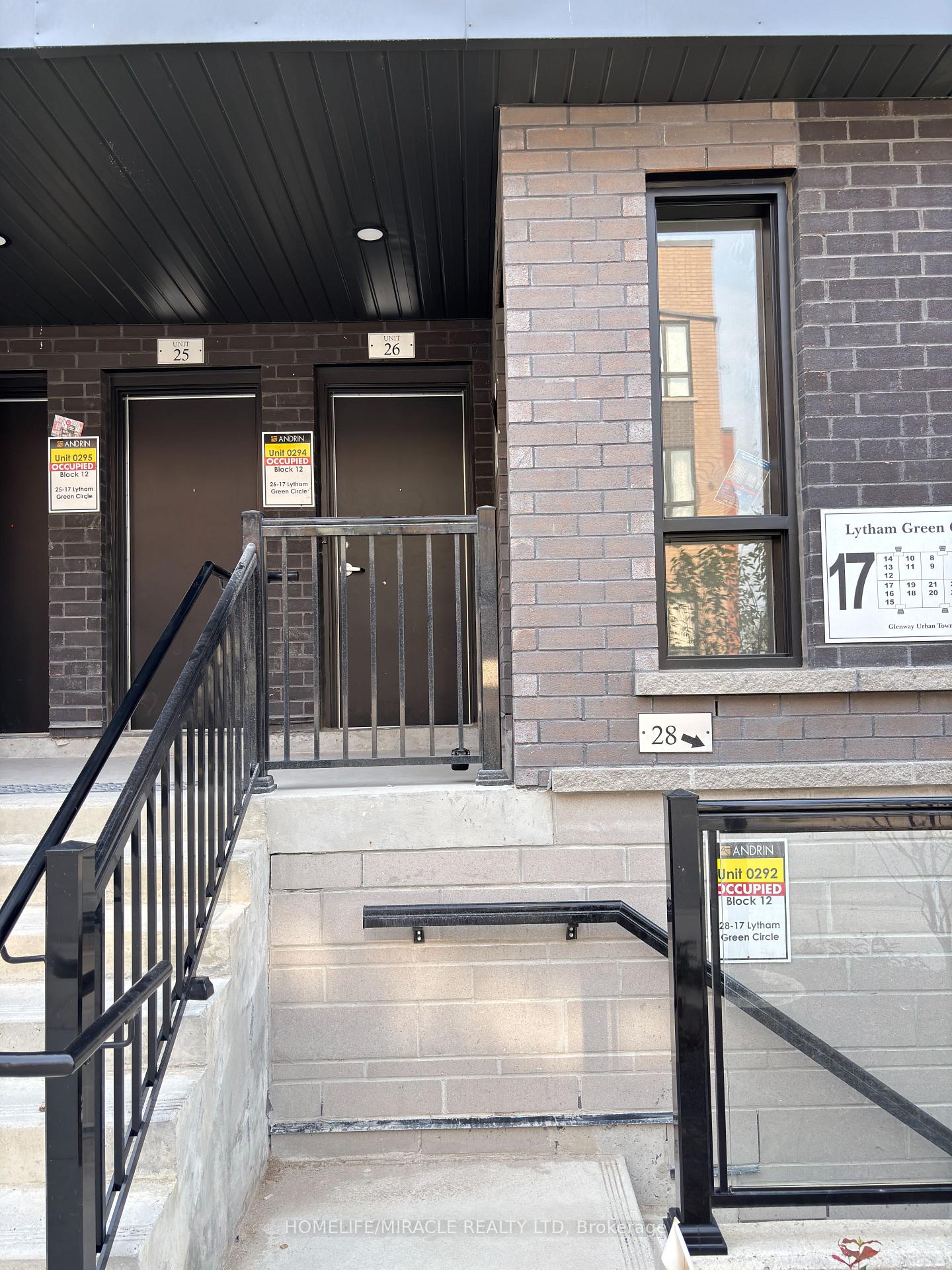 17-lytham-green-circle-newmarket-ontario-n13081264