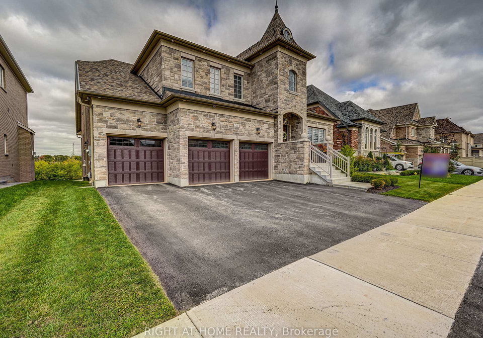 28-coppermine-court-king-ontario-n13081352