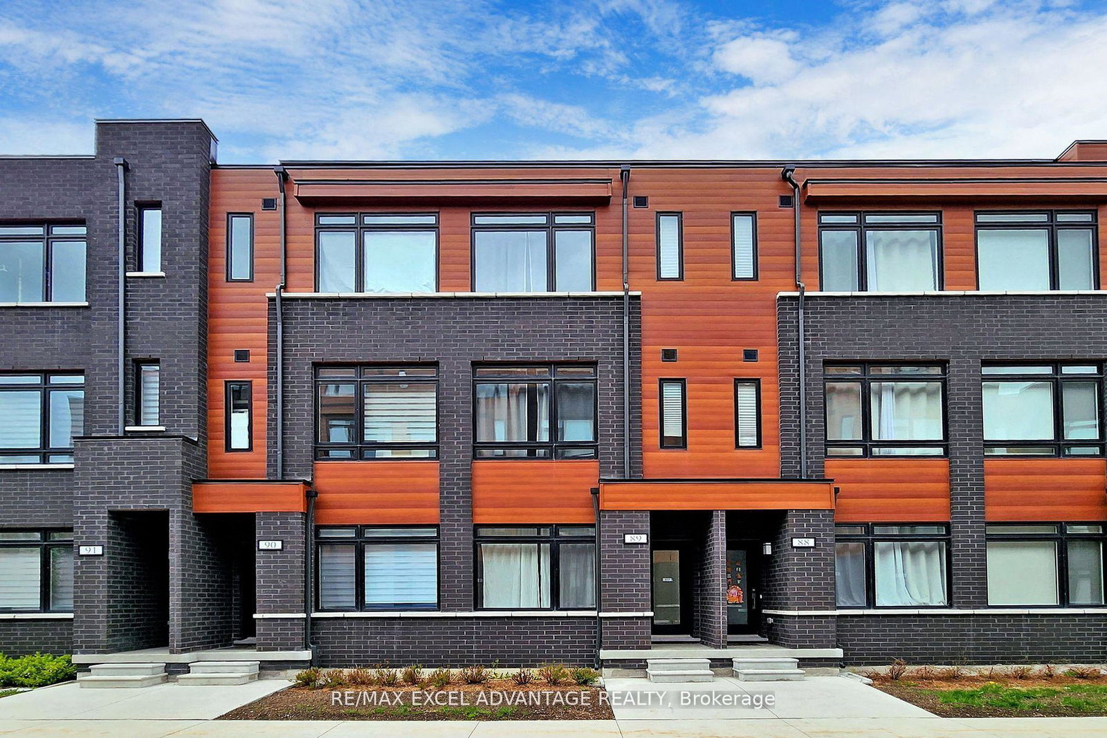 370c-red-maple-road-richmond-hill-ontario-n13081428