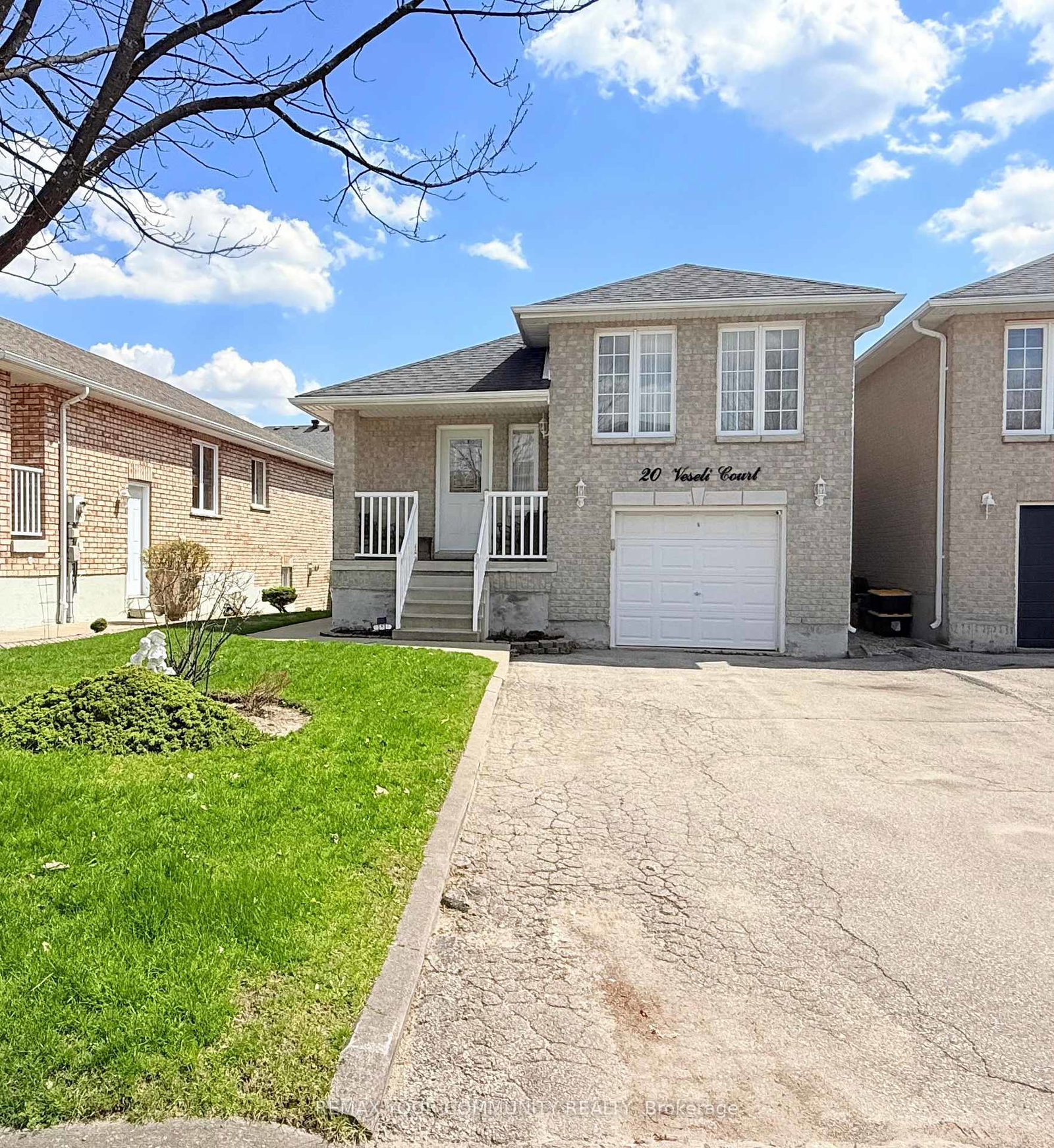 20-veseli-court-n-bradford-west-gwillimbury-ontario-n13081540