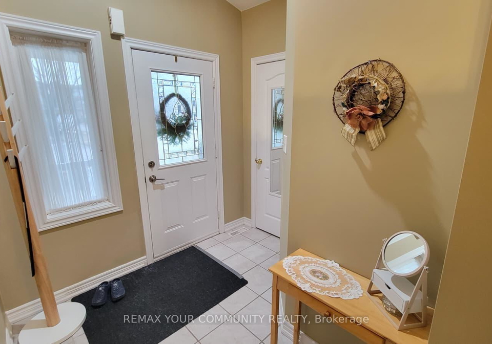 20-veseli-court-n-bradford-west-gwillimbury-ontario-n13081540