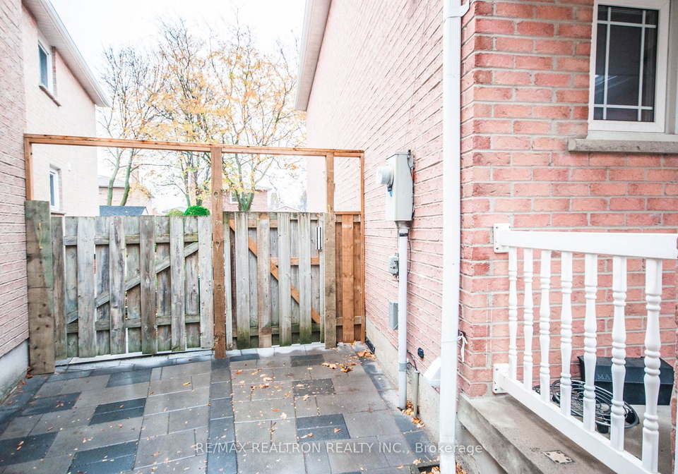 87-garham-crescent-markham-ontario-n13081612