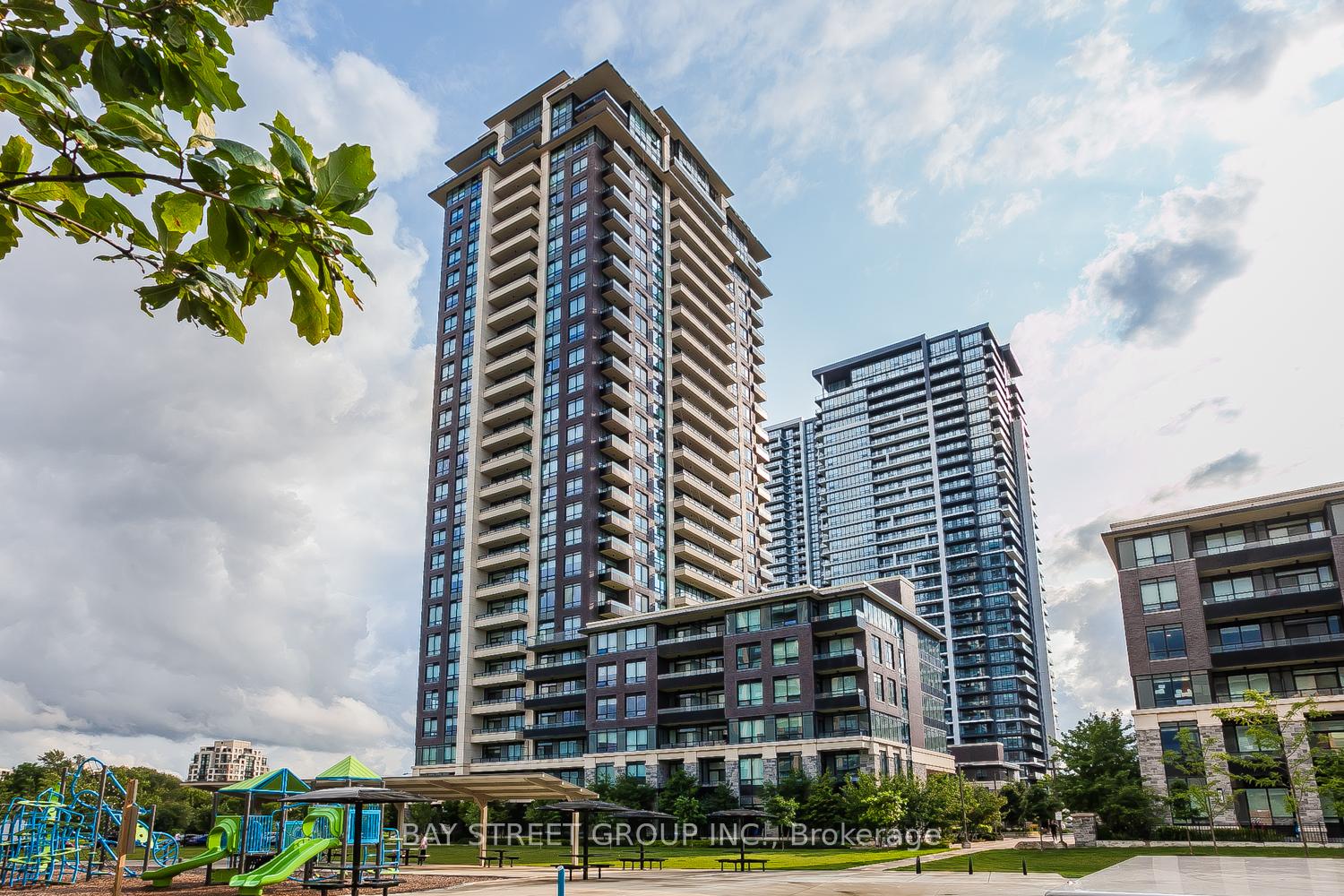 15-water-walk-drive-markham-ontario-n13081888