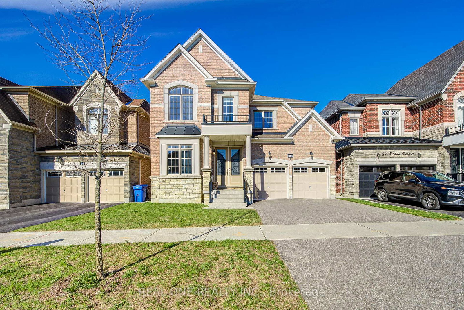 100-conklin-crescent-aurora-ontario-n13082298