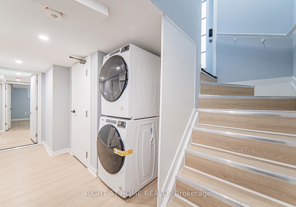 250-beechy-drive-richmond-hill-ontario-n13082412