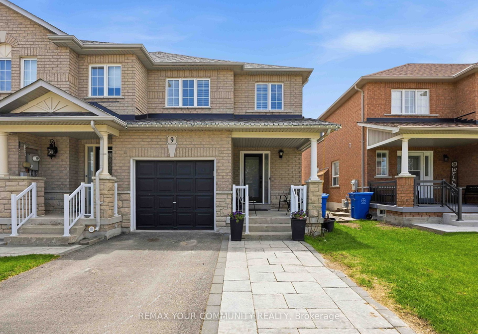 9-e-collis-drive-aurora-ontario-n13083082
