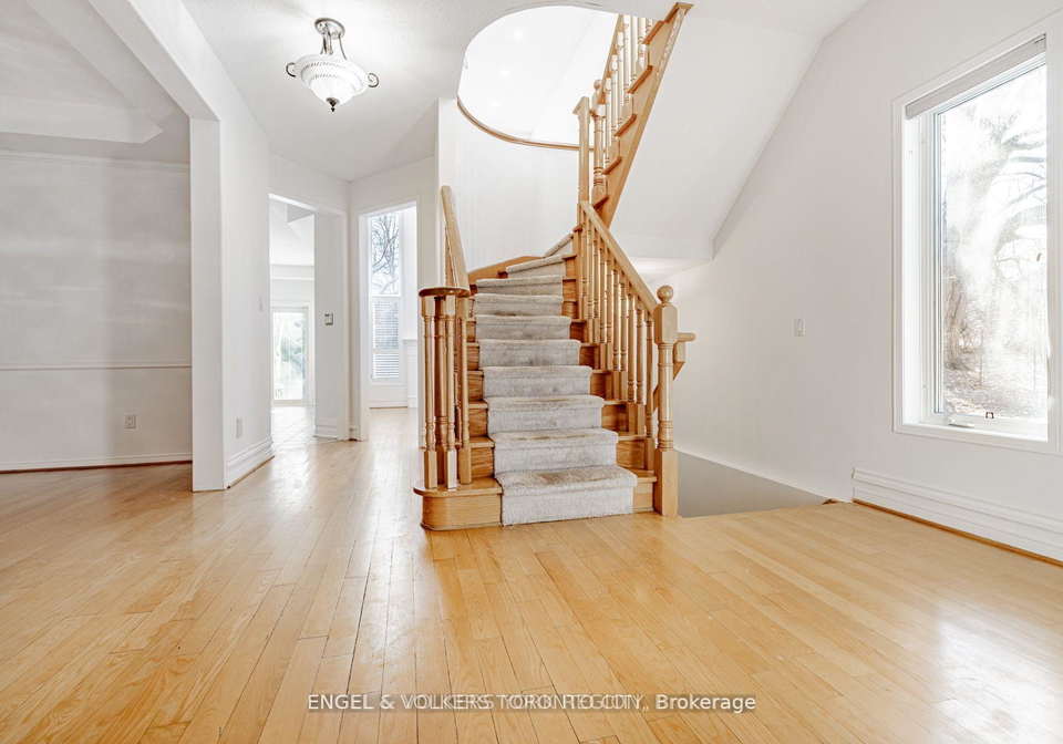 130-old-colony-road-richmond-hill-ontario-n13083232