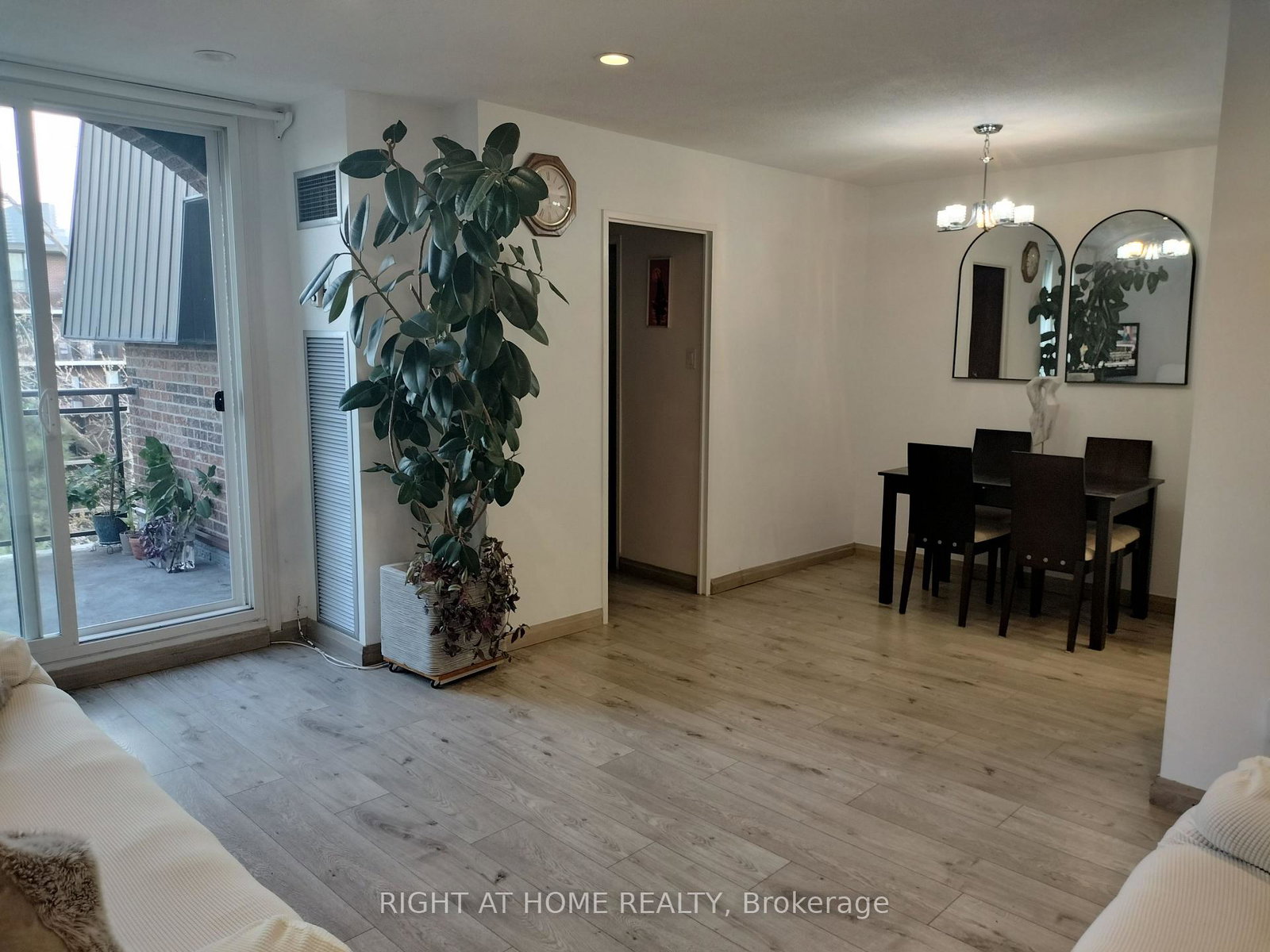 16b-elgin-street-markham-ontario-n13083346