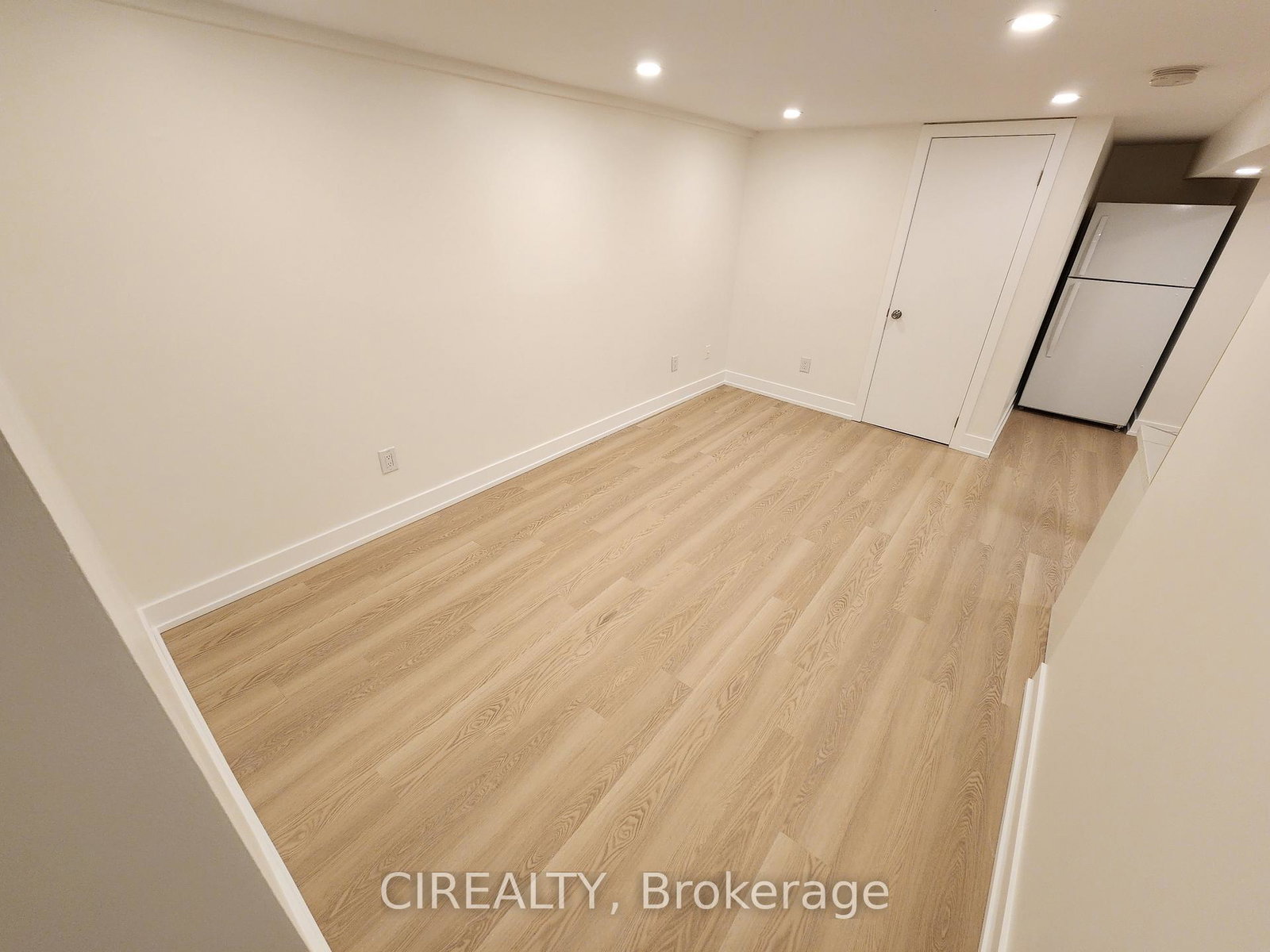 188-cherrywood-drive-newmarket-ontario-n13083922