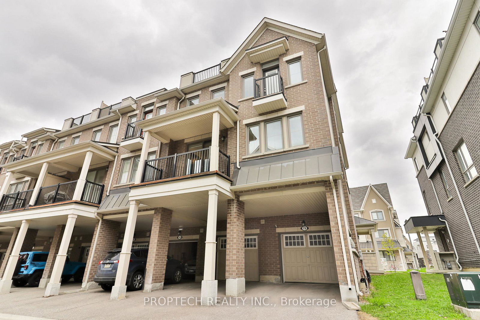 19-frederick-wilson-avenue-markham-ontario-n13084222