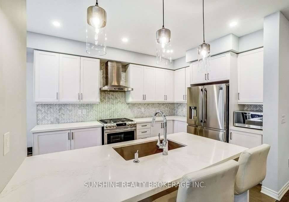 27-foxberry-road-east-gwillimbury-ontario-n13084248