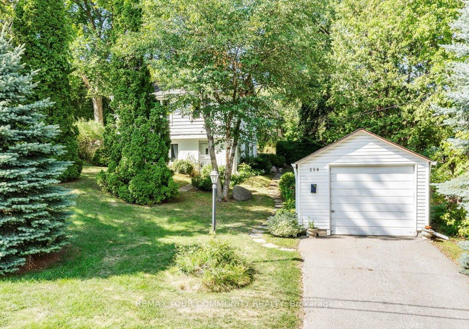 258-lakeview-boulevard-georgina-ontario-n13084444