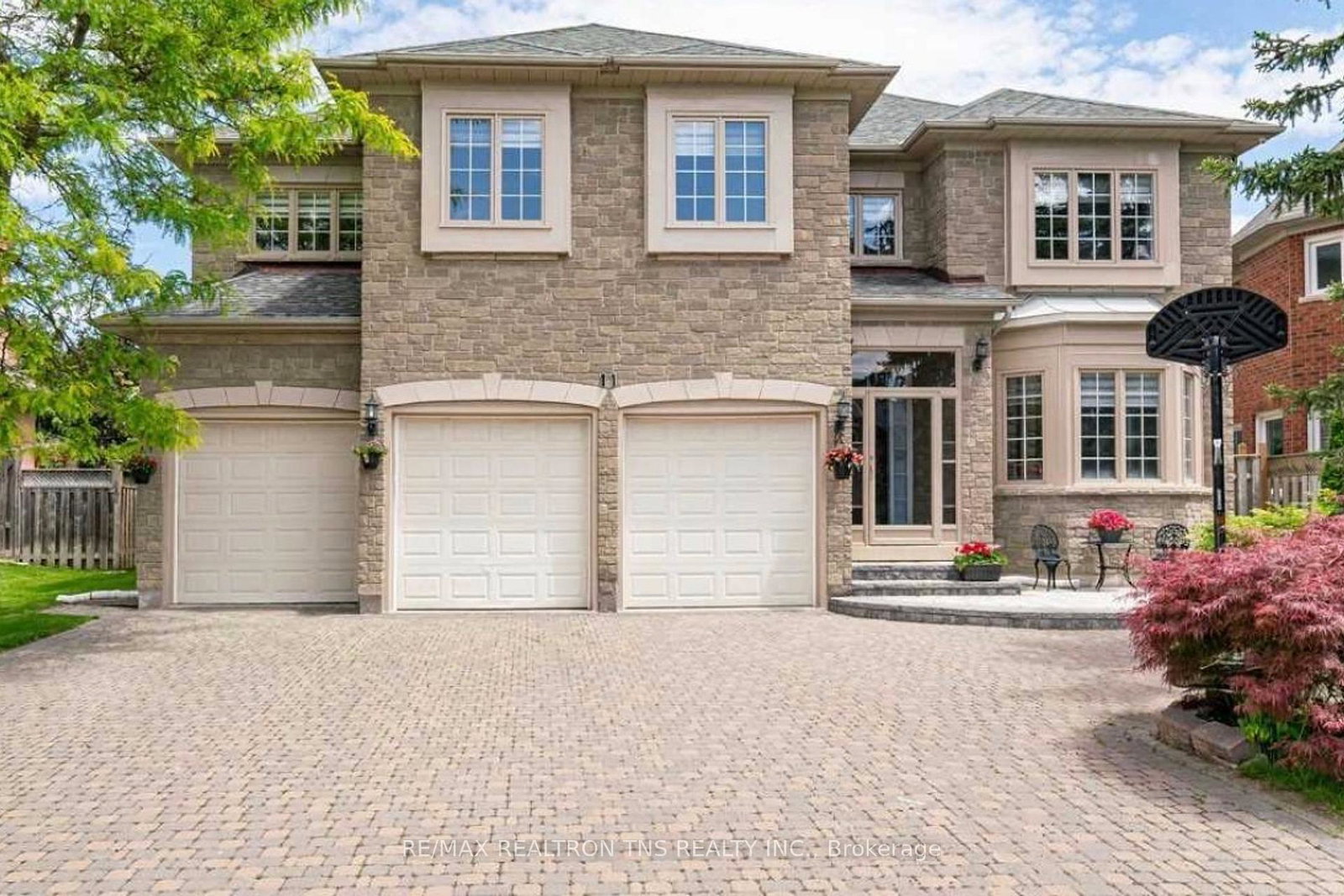 11-delevan-court-richmond-hill-ontario-n13084842