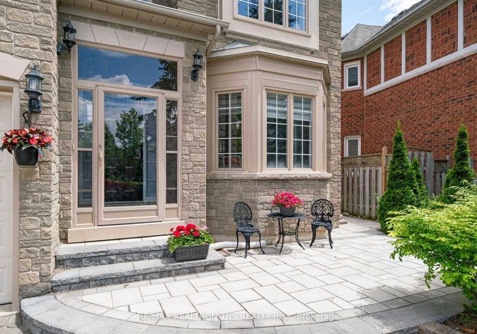 11-delevan-court-richmond-hill-ontario-n13084842