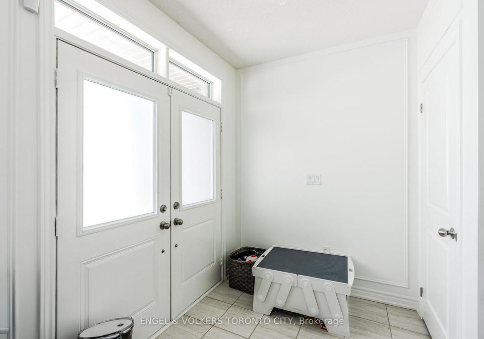 43-holyrood-crescent-vaughan-ontario-n13085294