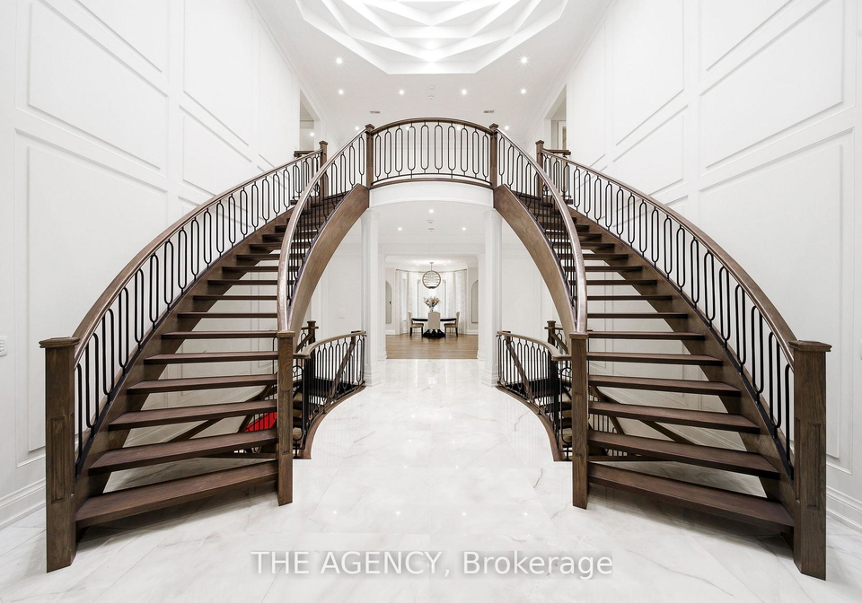 8-bayview-park-lane-richmond-hill-ontario-n13086334