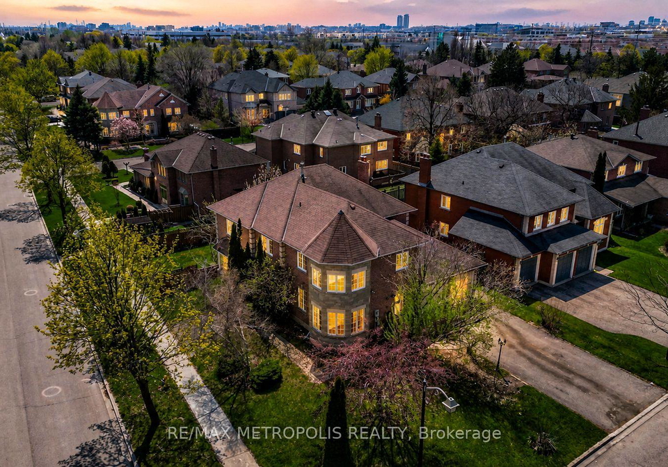 2-schooner-court-markham-ontario-n13086556