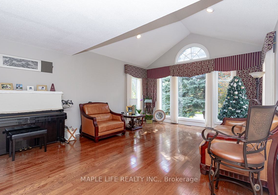1-elderwood-drive-richmond-hill-ontario-n13087654
