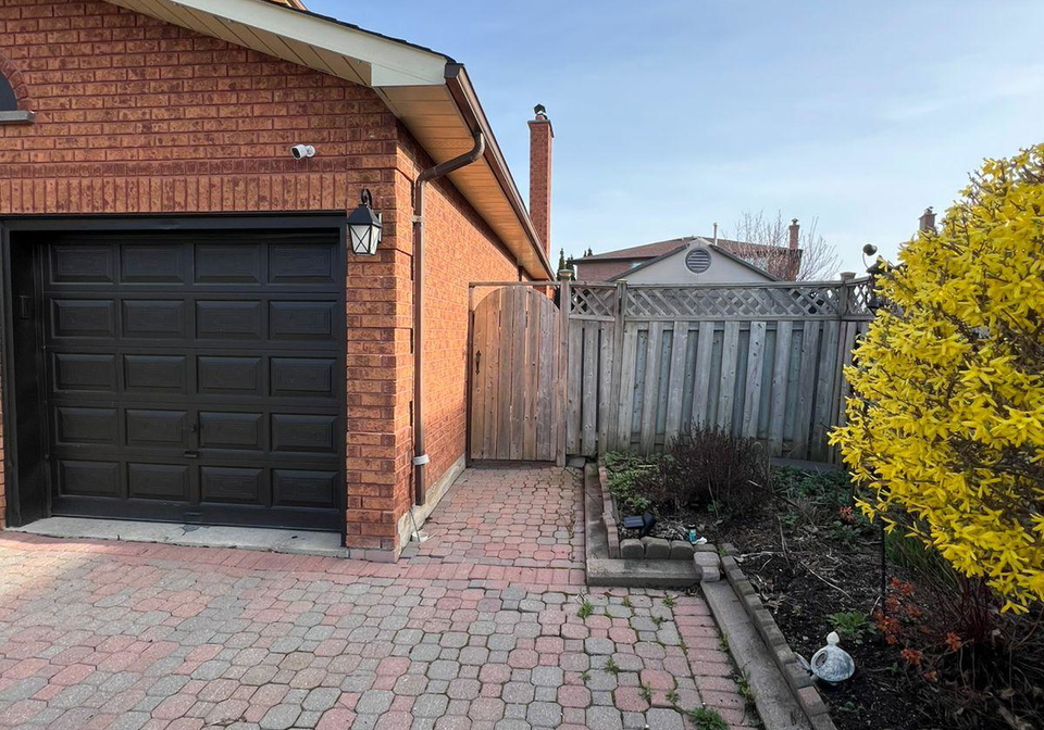 15-ivory-court-vaughan-ontario-n13087992