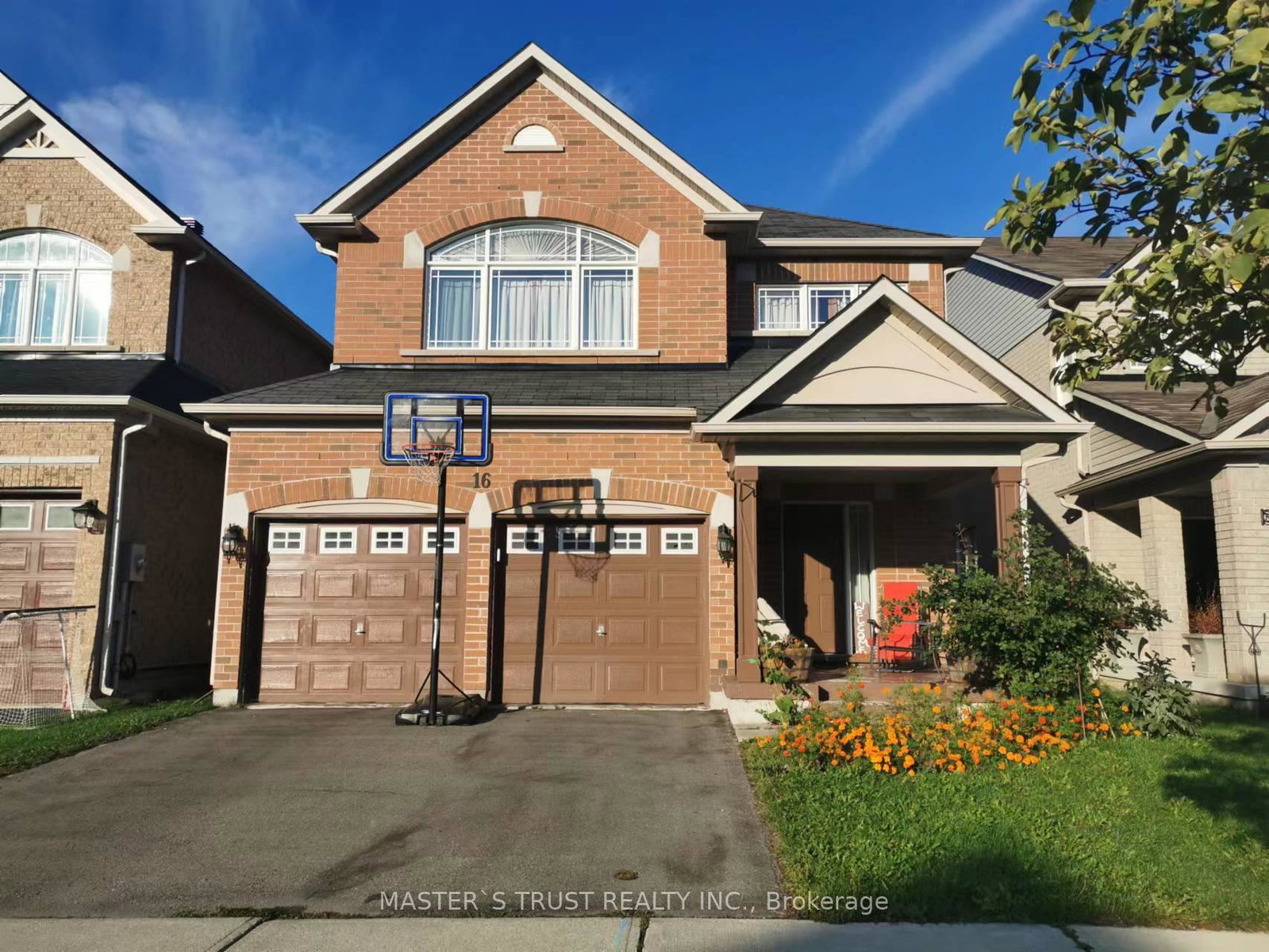 16-lady-gwillim-avenue-east-gwillimbury-ontario-n13088302