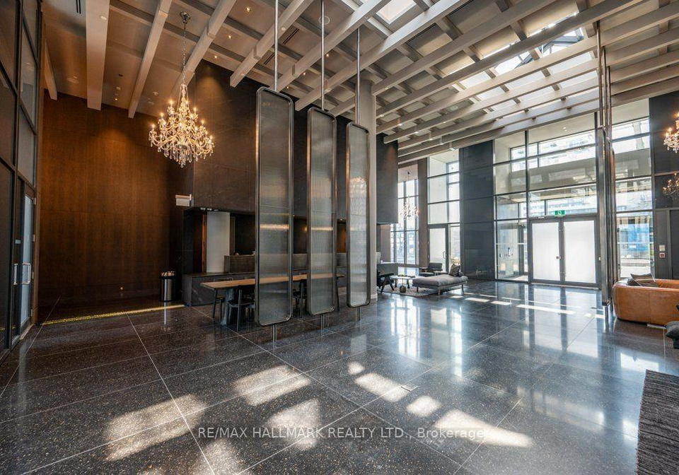 28-interchange-way-vaughan-ontario-n13089134