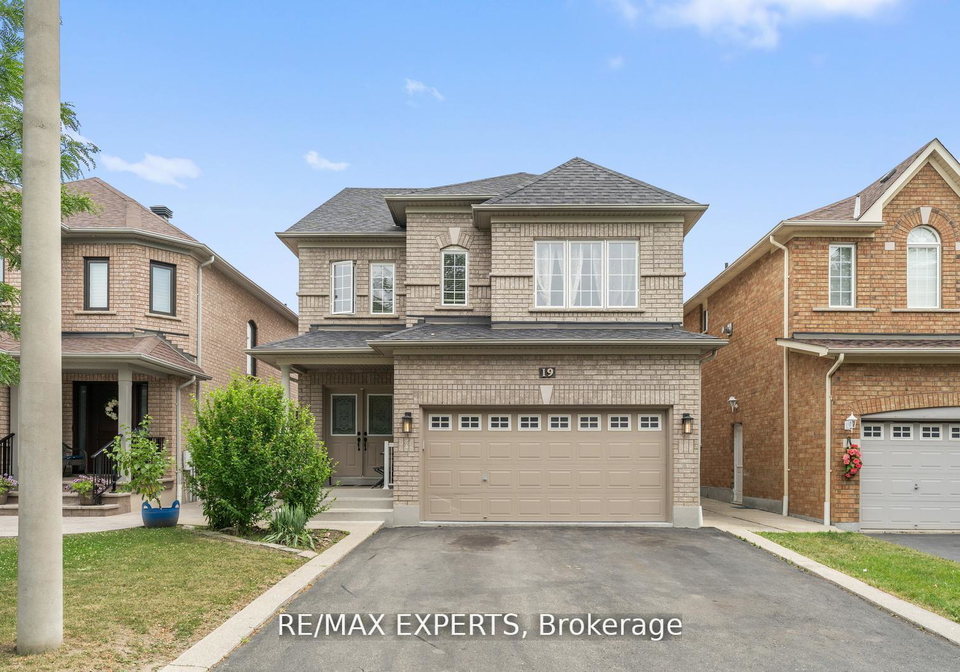 19-maximillian-street-vaughan-ontario-n13089624