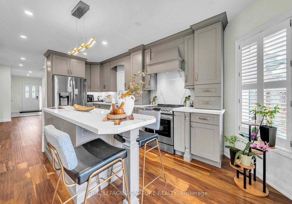 440-flanagan-court-newmarket-ontario-n13089756