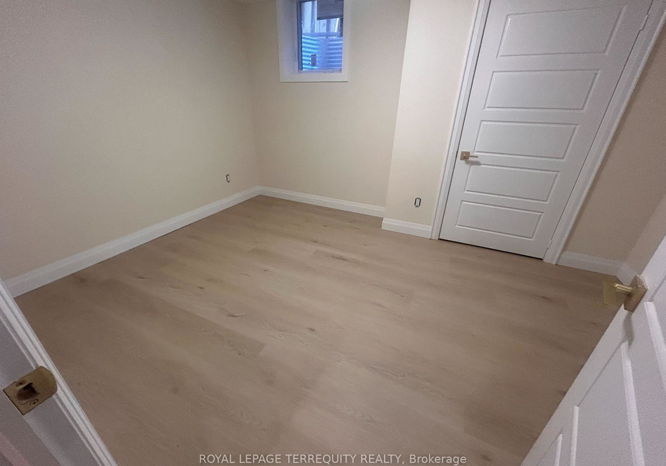 4-sutton-court-markham-ontario-n13090066