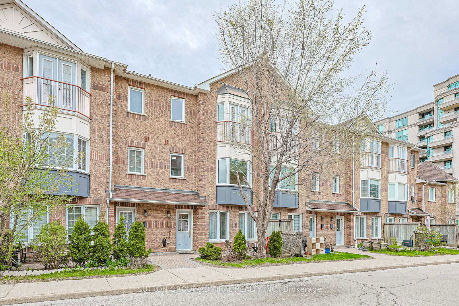 151-townsgate-drive-vaughan-ontario-n13090226