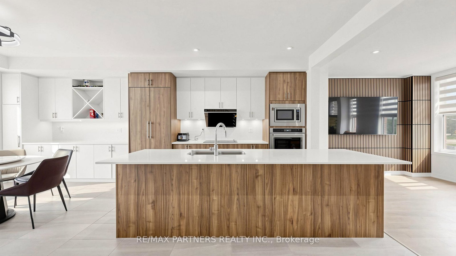 9092-woodbine-avenue-markham-ontario-n13091048