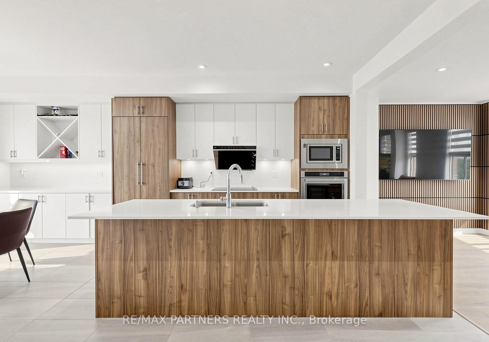 9092-woodbine-avenue-markham-ontario-n13091048