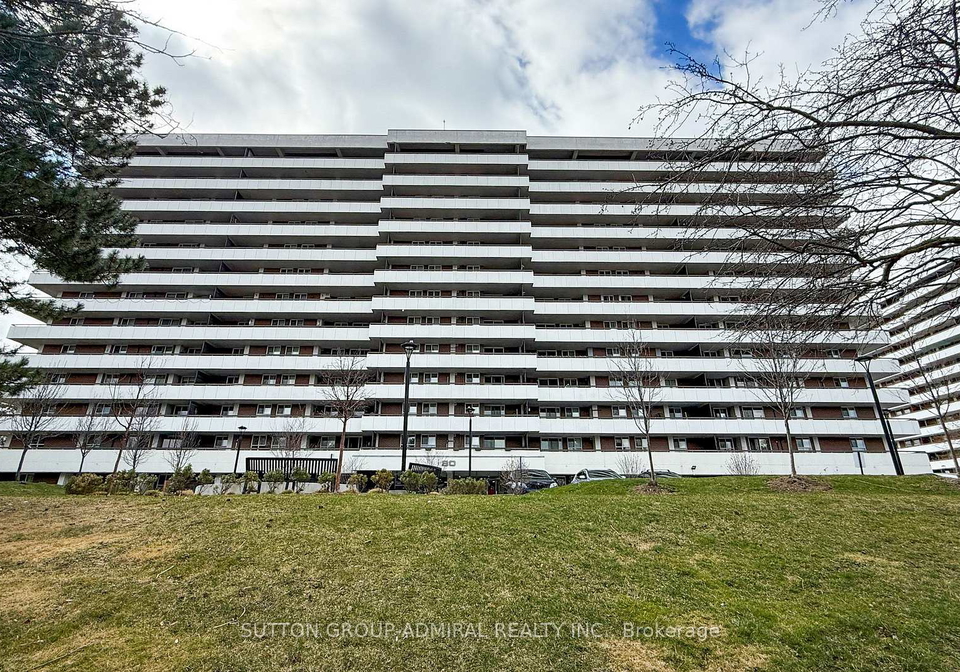 80-inverlochy-boulevard-markham-ontario-n13091052