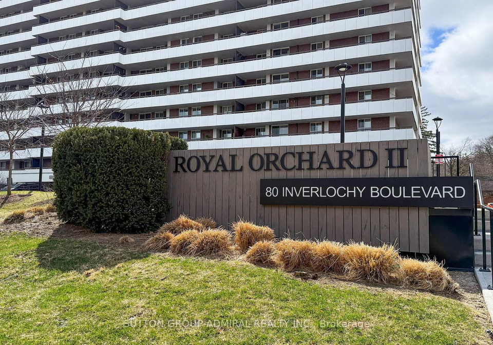 80-inverlochy-boulevard-markham-ontario-n13091052