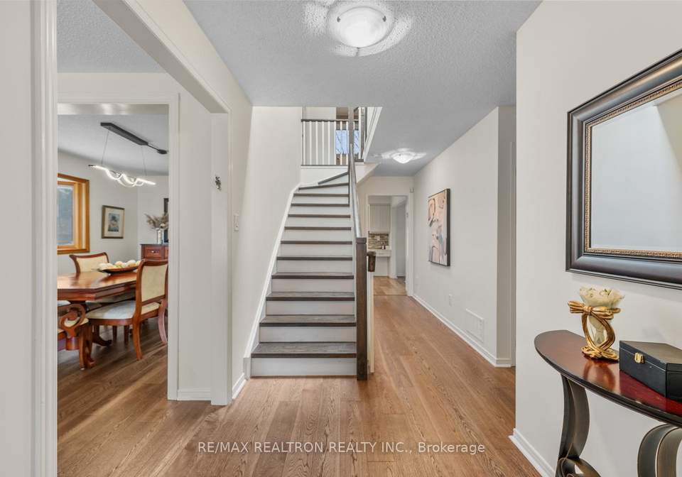 9-whittington-court-markham-ontario-n13091198