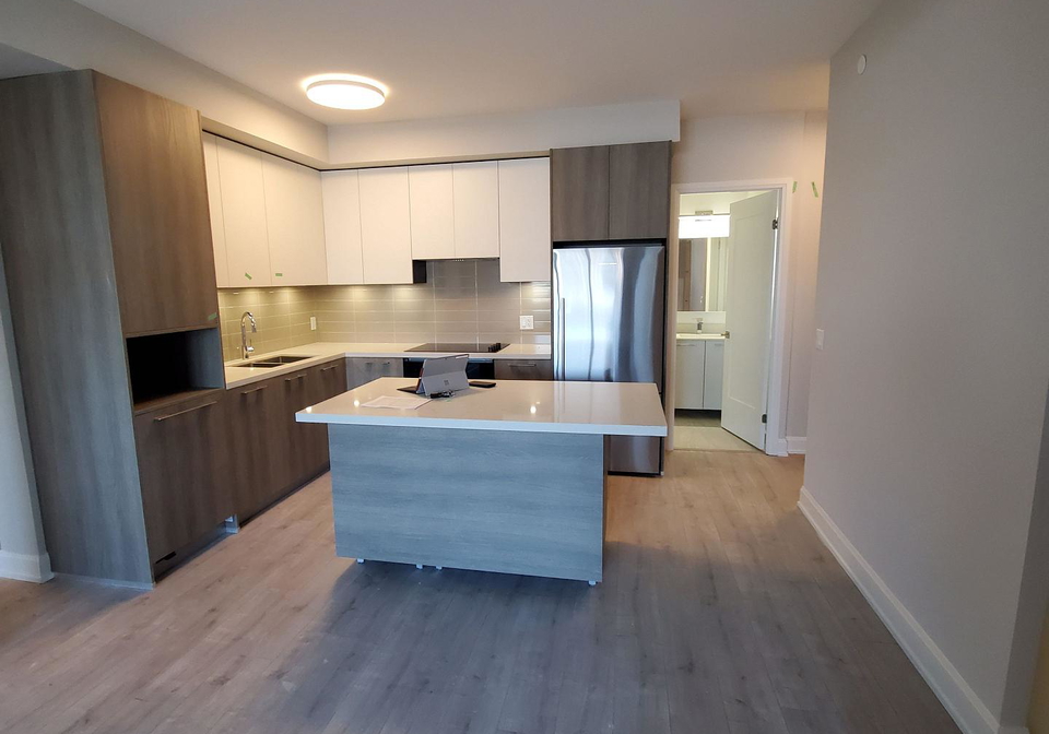 8-water-walk-drive-markham-ontario-n13093170