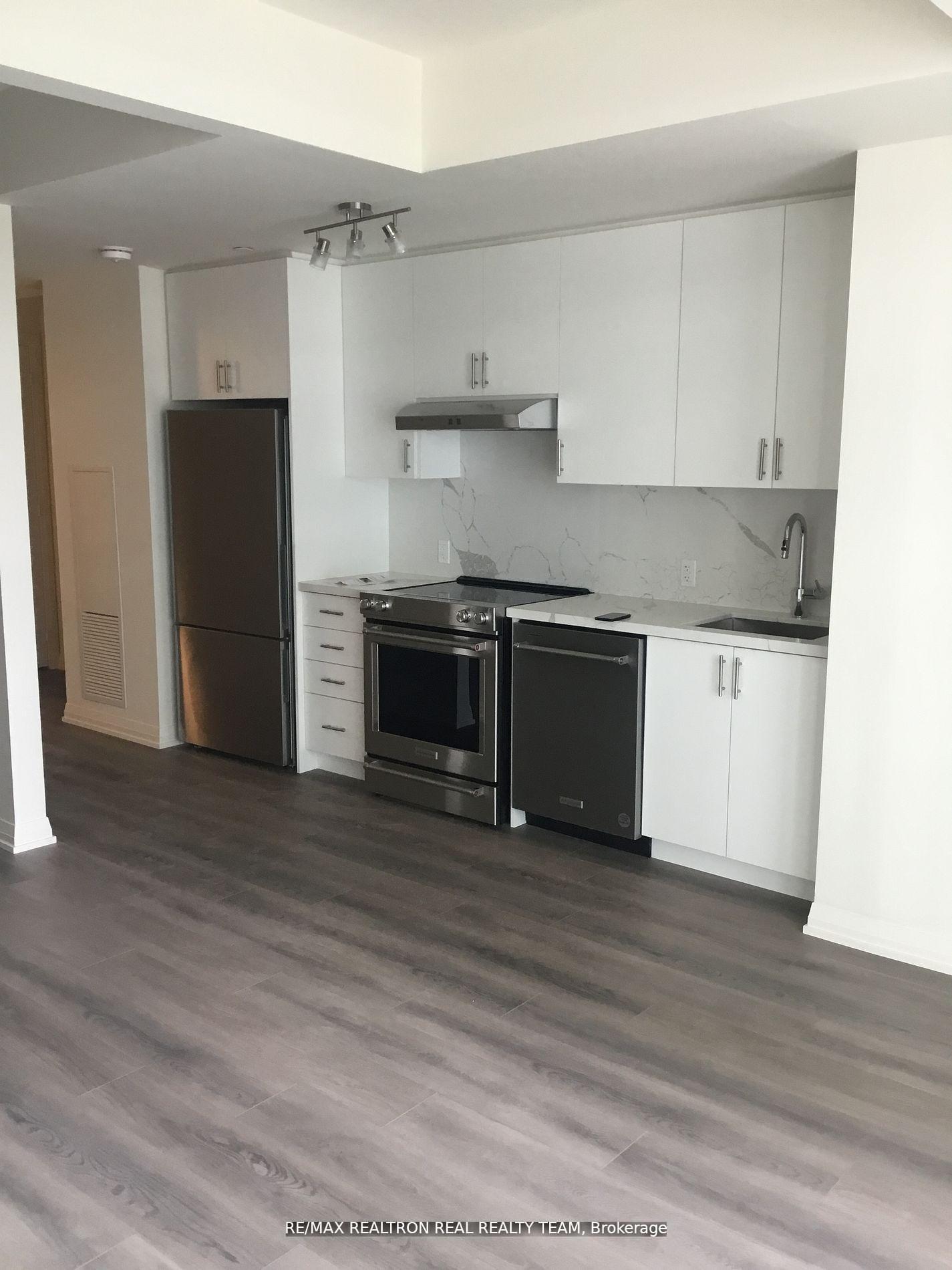 9000-jane-street-vaughan-ontario-n13093256