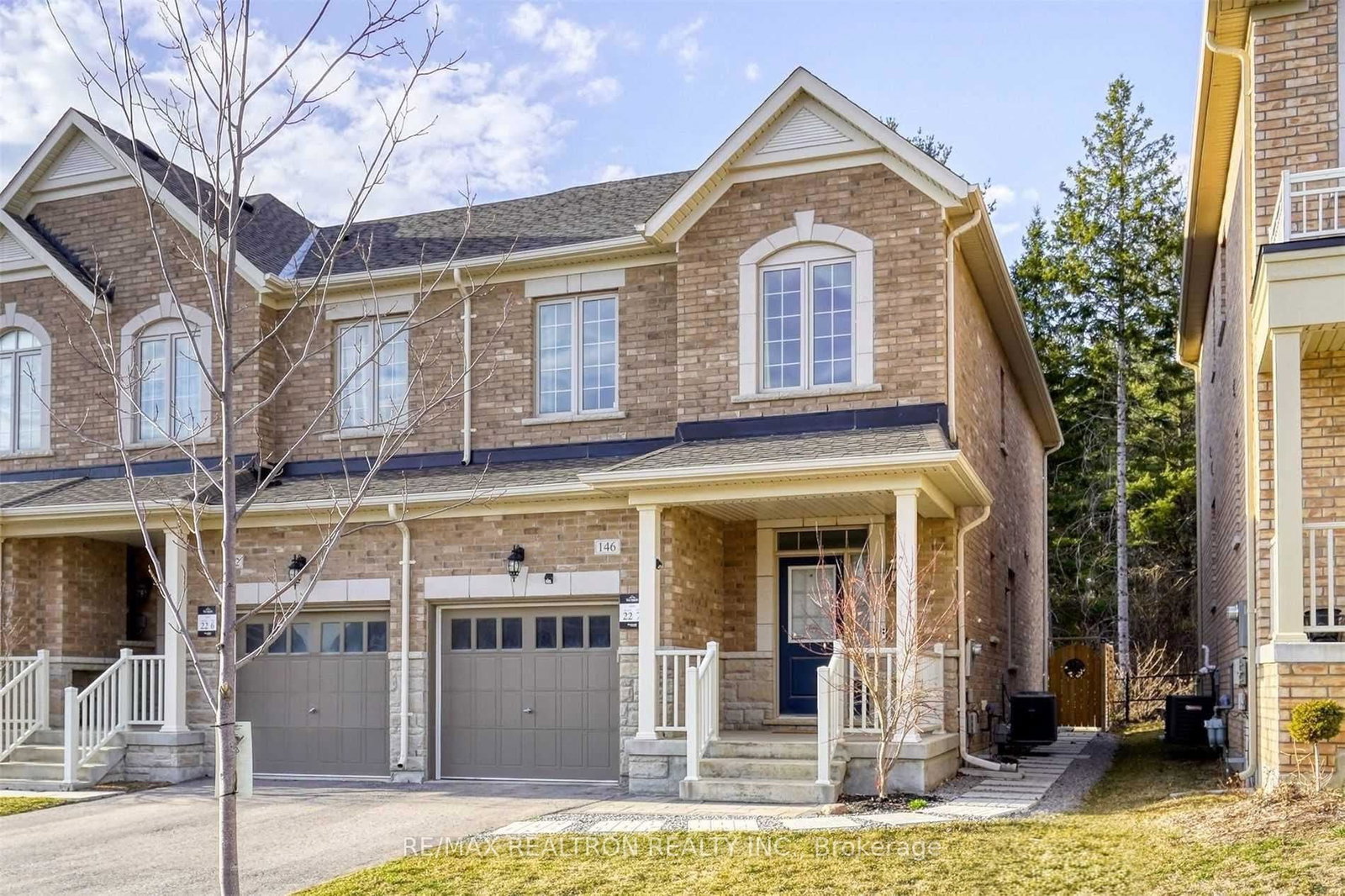 146-radial-drive-aurora-ontario-n13094472