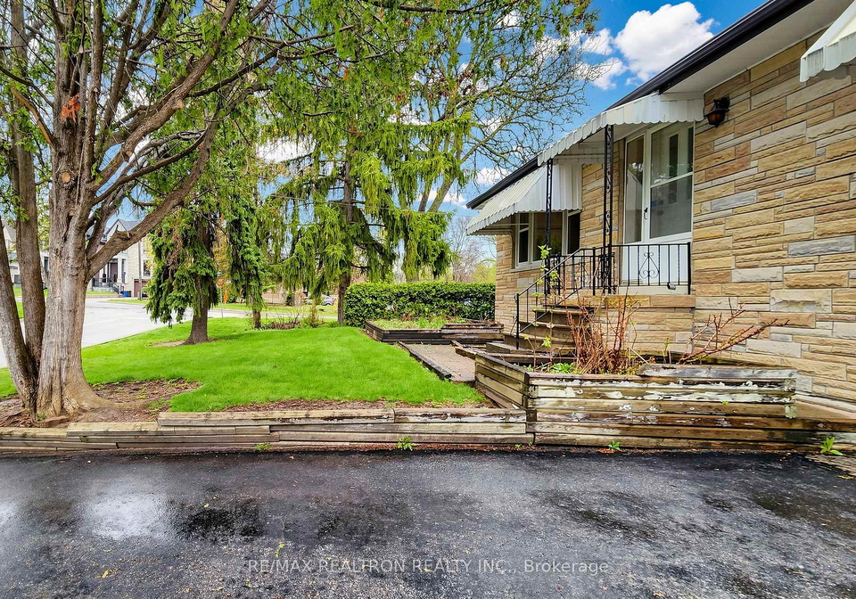 281-lennox-avenue-richmond-hill-ontario-n13094638