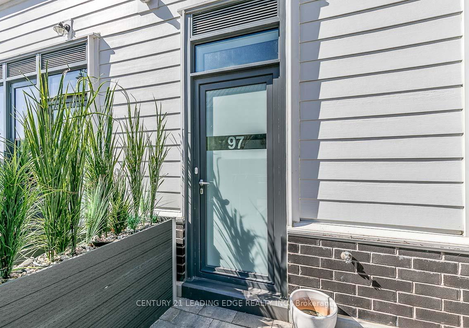 303-broward-way-innisfil-ontario-n13094784