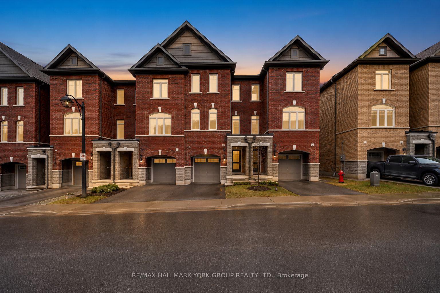 104-gordon-circle-newmarket-ontario-n13095110