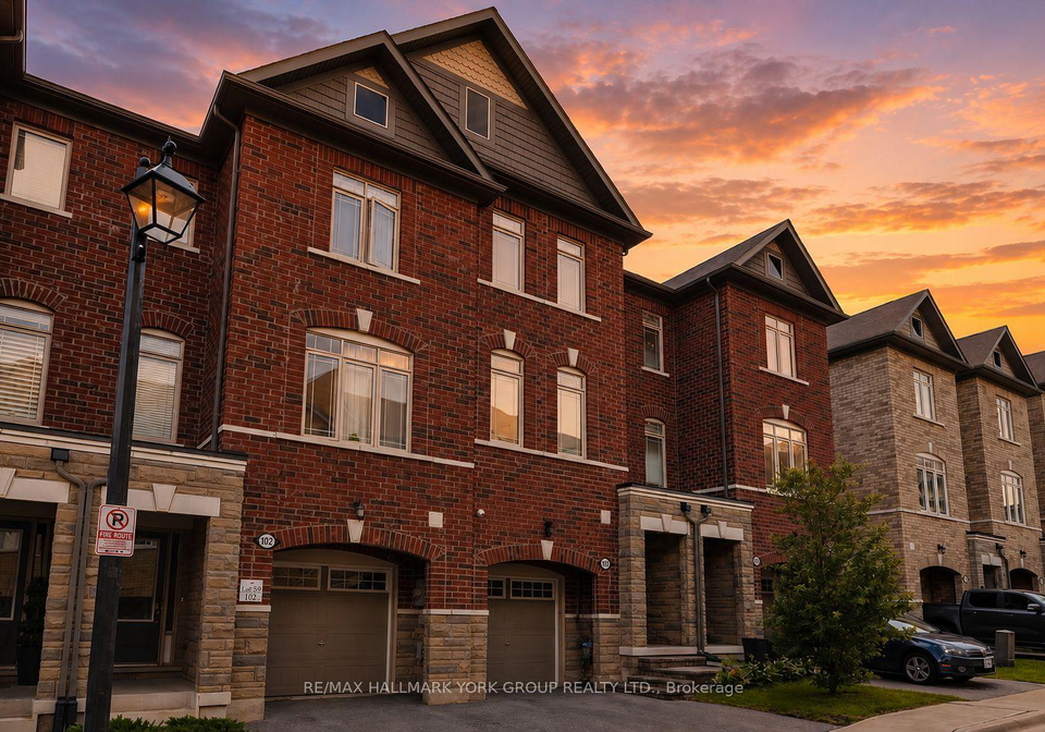 104-gordon-circle-newmarket-ontario-n13095110