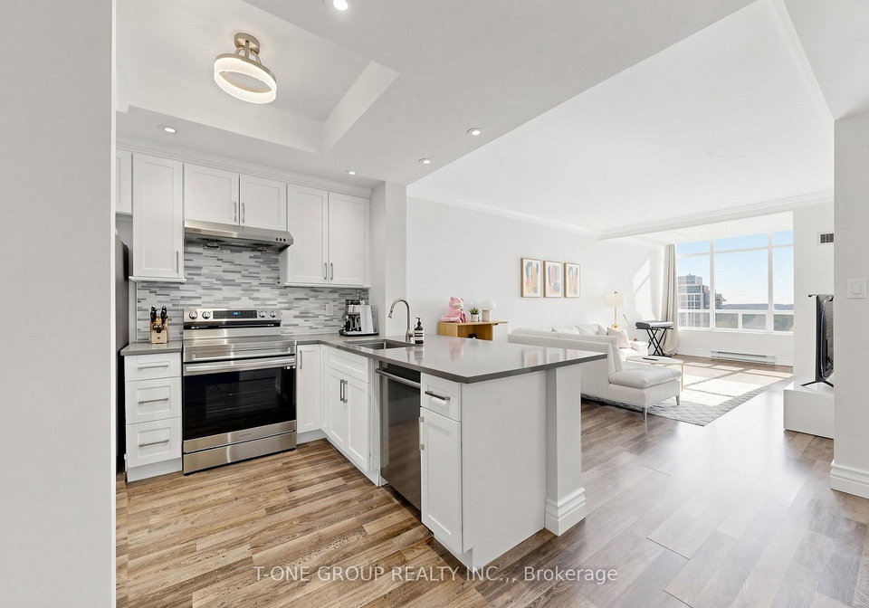 22-clarissa-drive-richmond-hill-ontario-n13095526