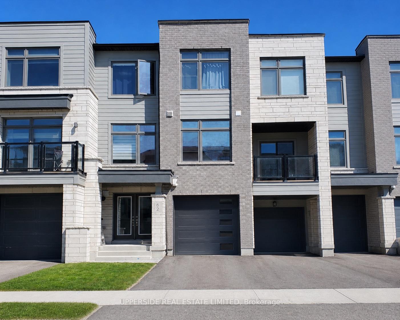 52-vantage-loop-street-newmarket-ontario-n13096004