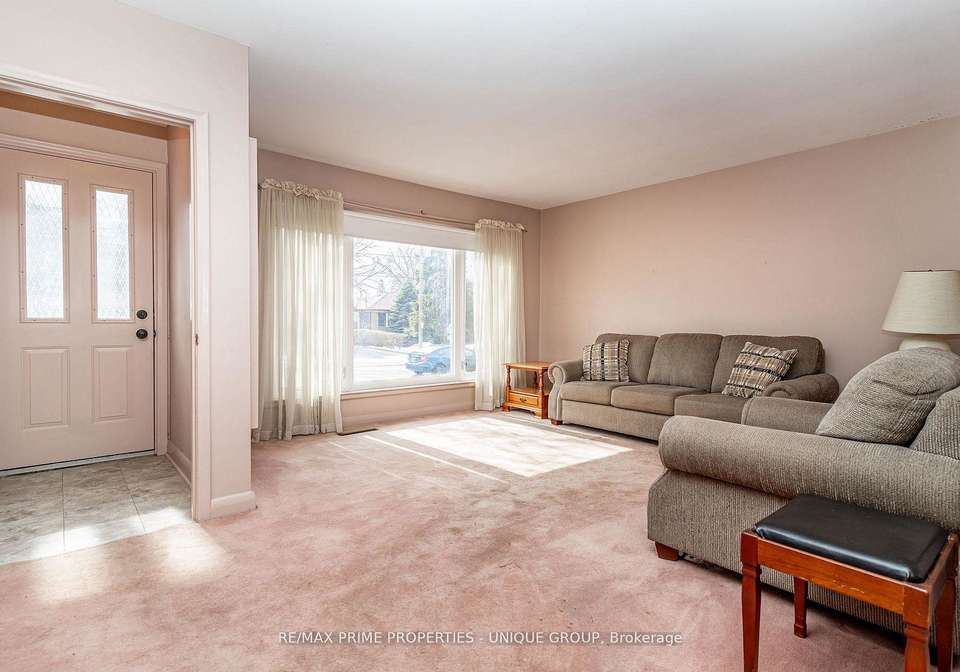 425-centre-street-e-richmond-hill-ontario-n13096646