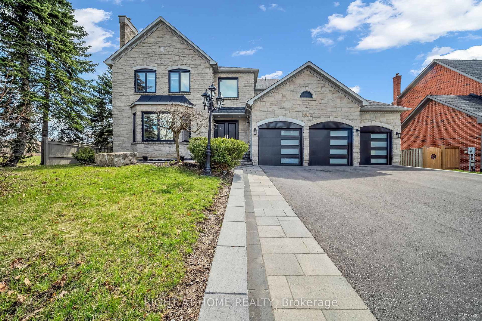 1092-stonehaven-avenue-newmarket-ontario-n13097412