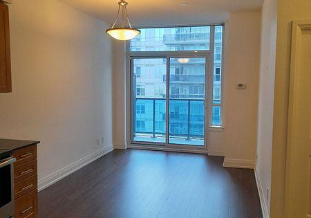 7165-yonge-street-markham-ontario-n13097520